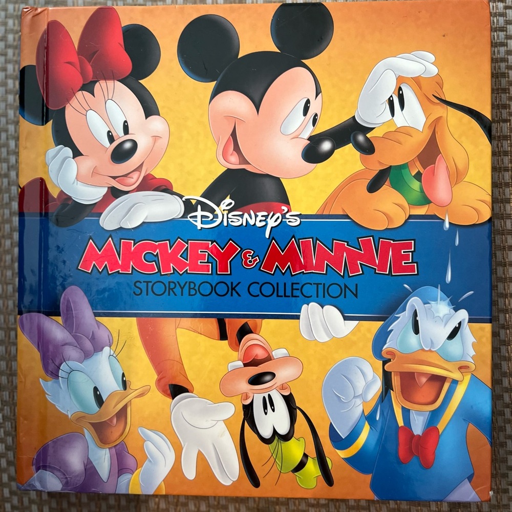 Disney's Mickey & Minnie 18 Storybook Collection